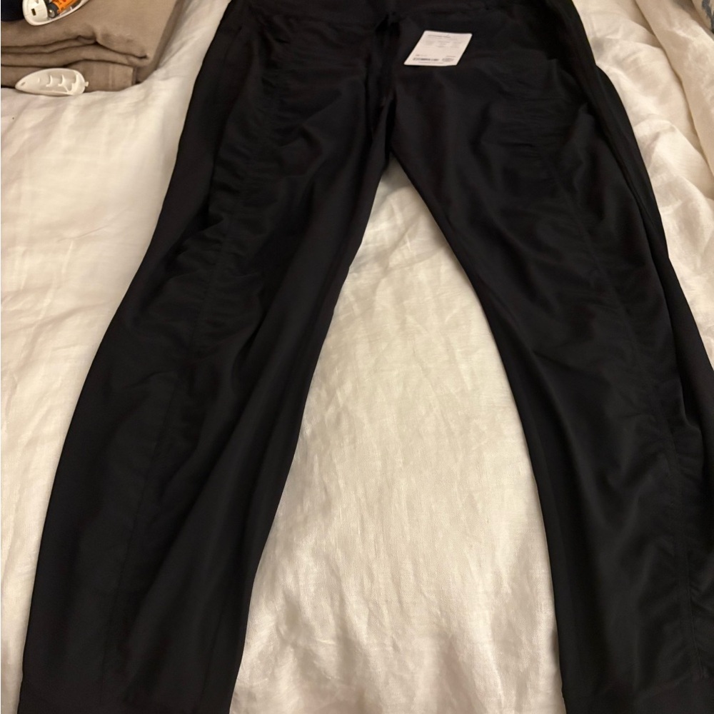 Athleta Attitude Women's Black Jogger Pants - Picture 7 of 8